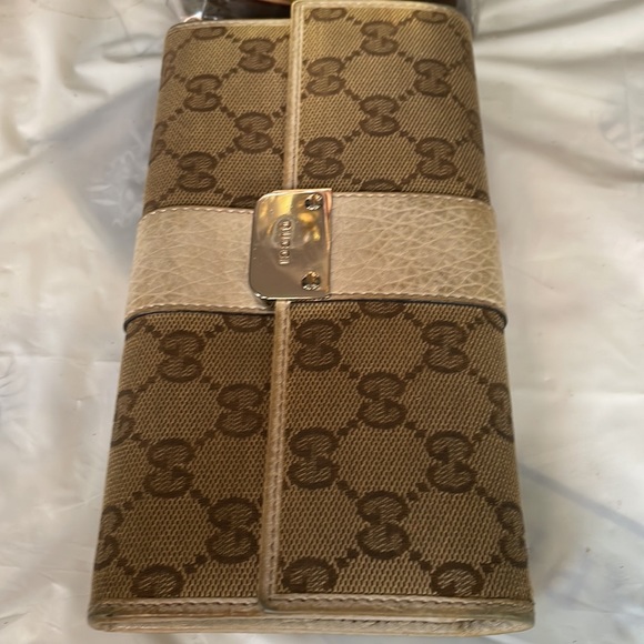 GUCCI VINTAGE SIGNATURE WALLET BLACK FRIDAY SPECIAL (FREE GIFT 🎁 FOR ONE WEEK ) - Picture 5 of 9